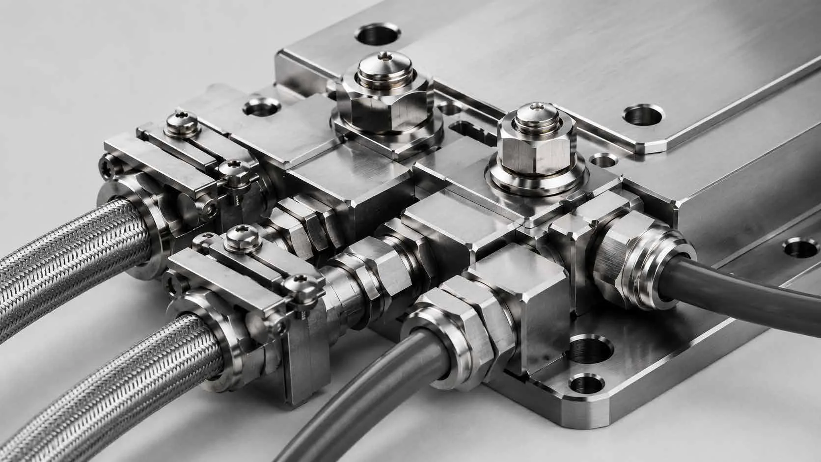 Stainless cable connector assembly